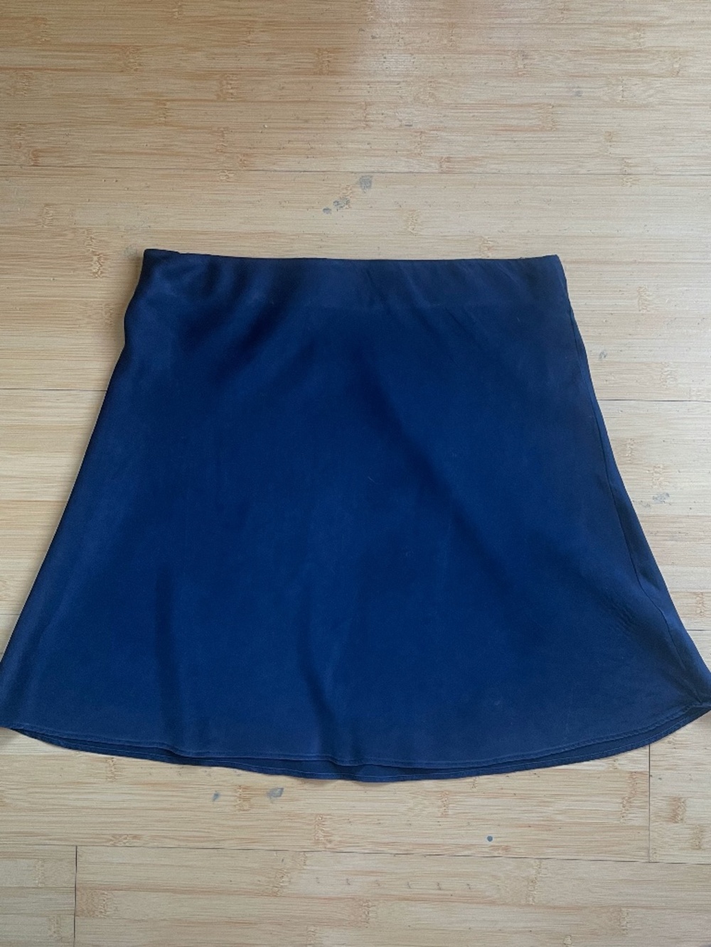 Quince 100% Washable Silk Mini Skirt in Navy, Size Small
